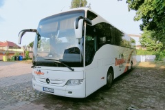 Autobus-turystyczny-Zasanscy-1